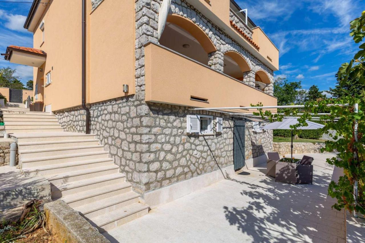 Apartman Marija Нови Винодолски Екстериор снимка